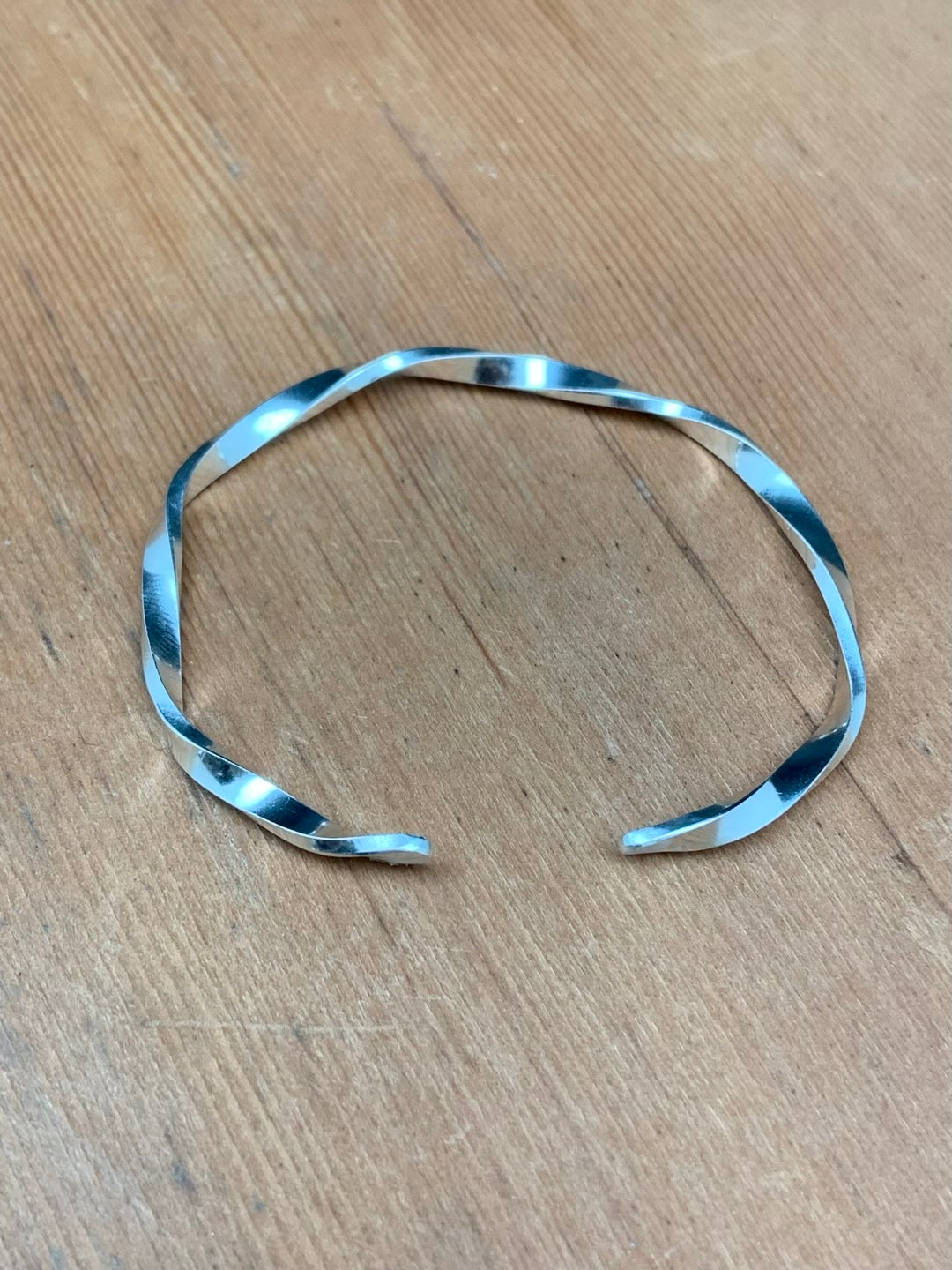 Twisted Cuff