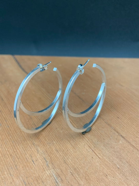 Divided Hoop